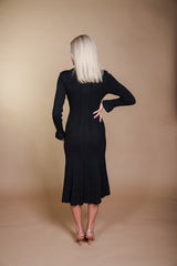 Elegantna haljina bezvremenskog dizajna